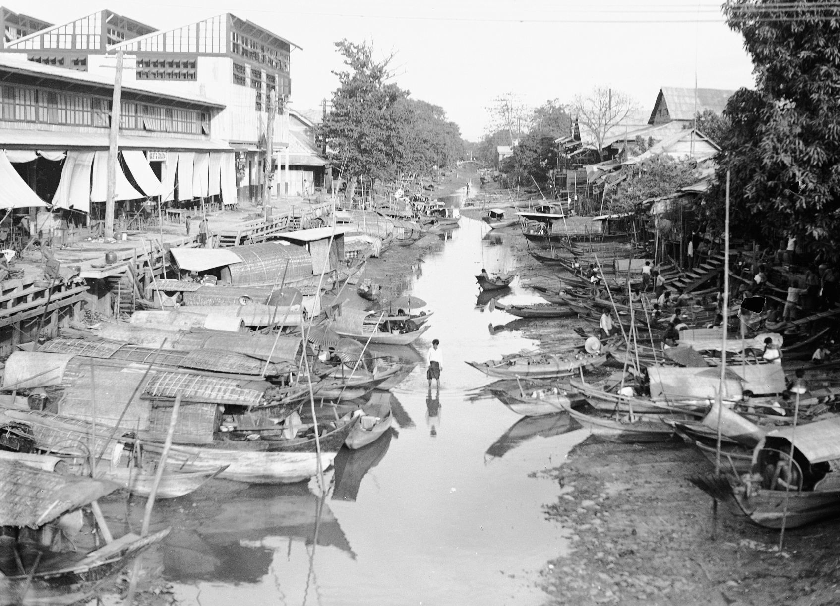 1932: Canals of Siam